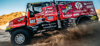 InstaForex loprais team photo